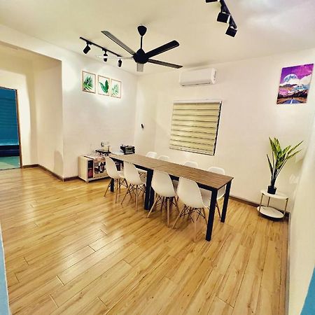 Raees Homestay Kampong Tanjong Minyak ภายนอก รูปภาพ
