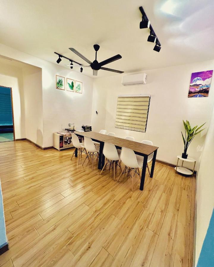 Raees Homestay Kampong Tanjong Minyak ภายนอก รูปภาพ