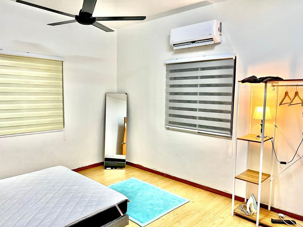 Raees Homestay Kampong Tanjong Minyak ภายนอก รูปภาพ